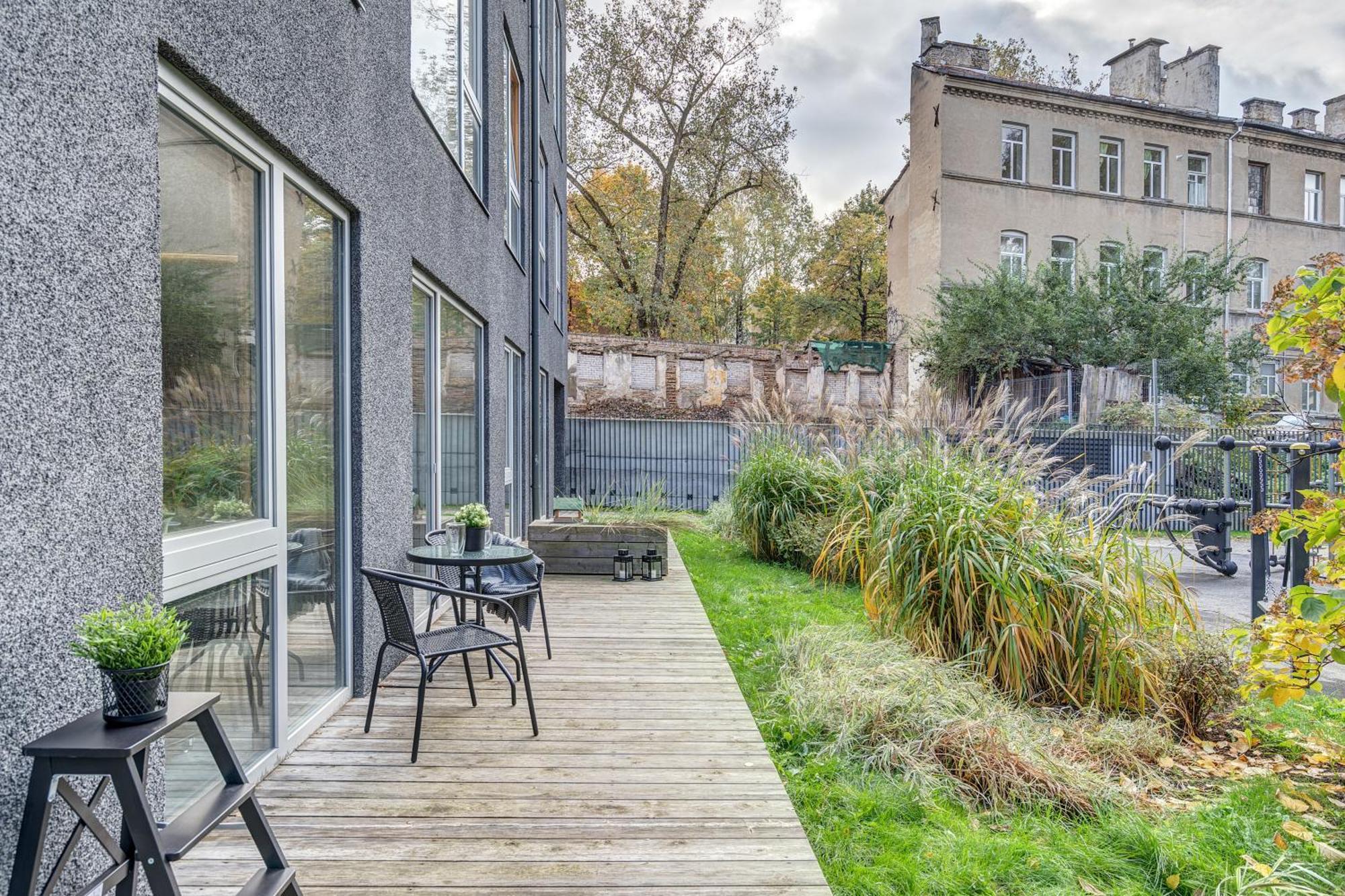 Cohost I Newly Built By Historical Bastion Wall, Self Check In Apartament Wilno